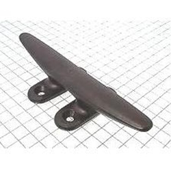 Schaefer Cleat, 4 Hole Deck, 10"(254mm), Black 70-10